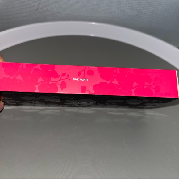 3pc Tahari Beauty Pink Matte Lip Set - Picture 3 of 7